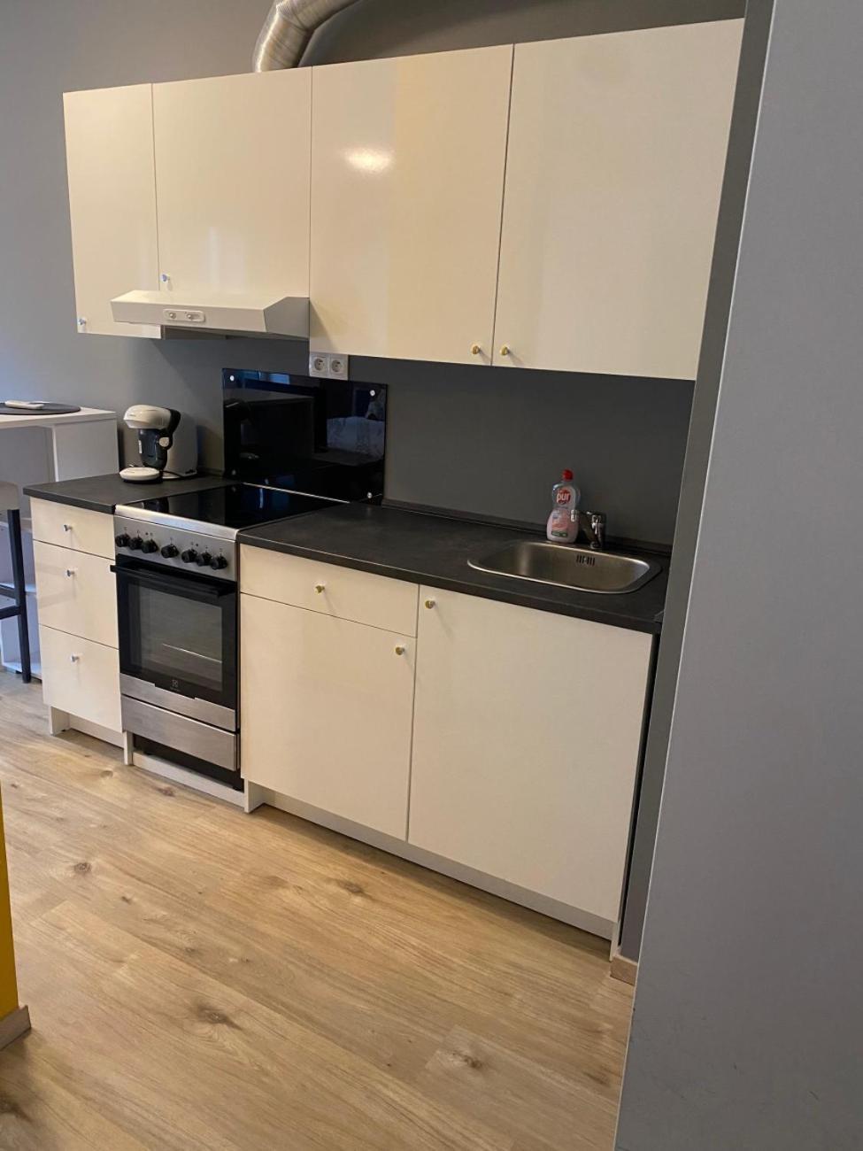 Апартаменти Fiaor Apartment, 1-2 Guests, Free Parking & Wifi, 7 Km Downtown, *