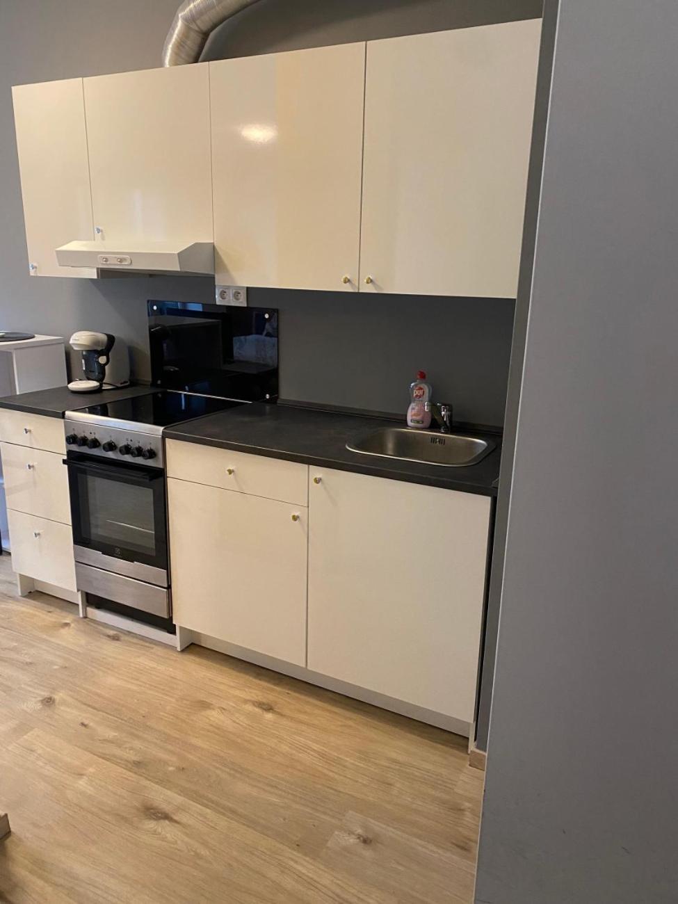 Апартаменти Fiaor Apartment, 1-2 Guests, Free Parking & Wifi, 7 Km Downtown, *