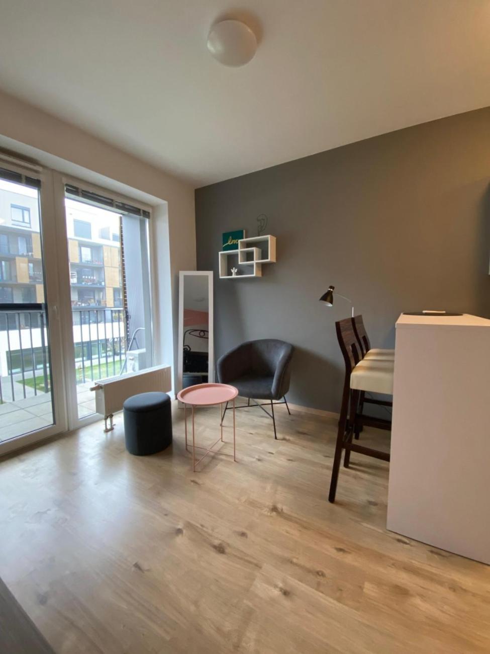 Апартаменти Fiaor Apartment, 1-2 Guests, Free Parking & Wifi, 7 Km Downtown,